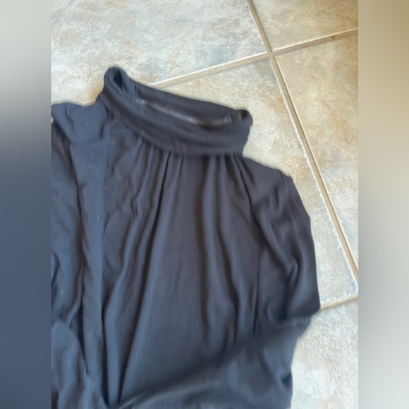 black tanjay turtle neck long sleeve - Picture 4 of 5